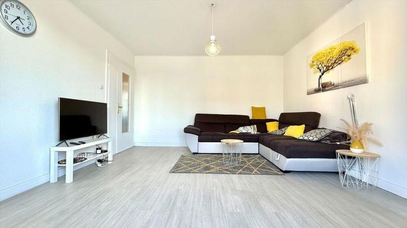 Appartement - 87 m² - 5 pièces