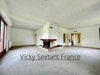 Maison - 200 m² - 7 pièces