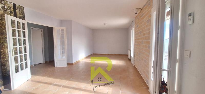 Maison traditionnelle - 95 m² - 4 pièces