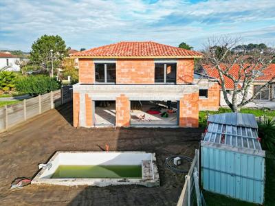 Maison - 145 m² - 6 pièces