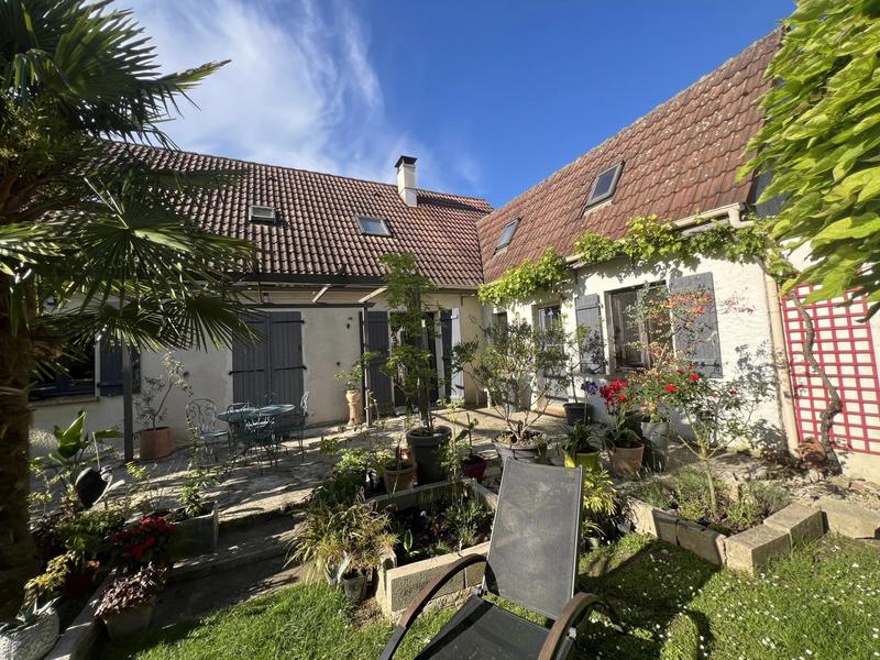 Maison - 103 m² - 4 pièces