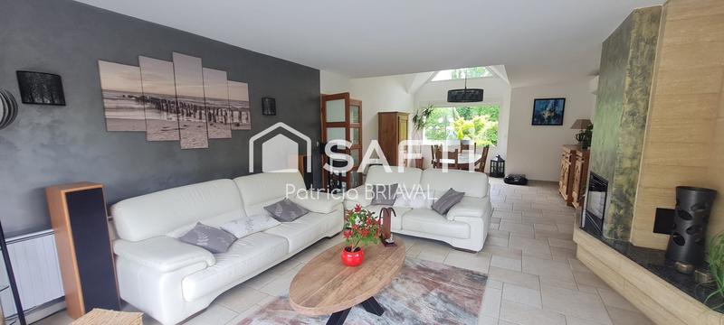 Maison - 137 m² - 7 pièces