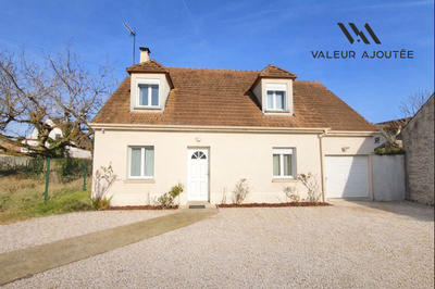 Maison traditionnelle - 109 m² - 6 pièces