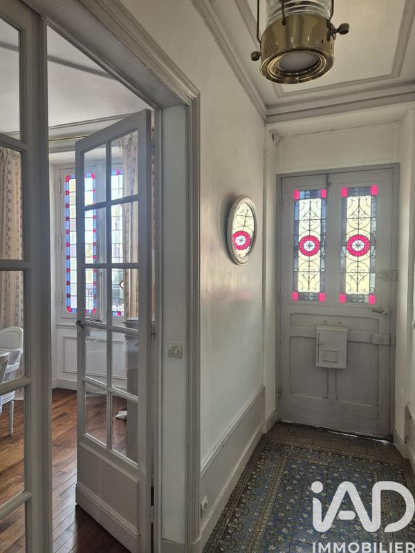 Maison - 256 m² - 8 pièces