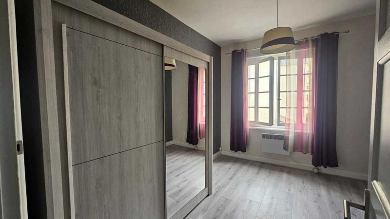 Appartement - 93 m² - 4 pièces