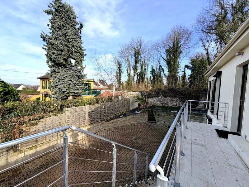 Maison - 118 m² - 6 pièces