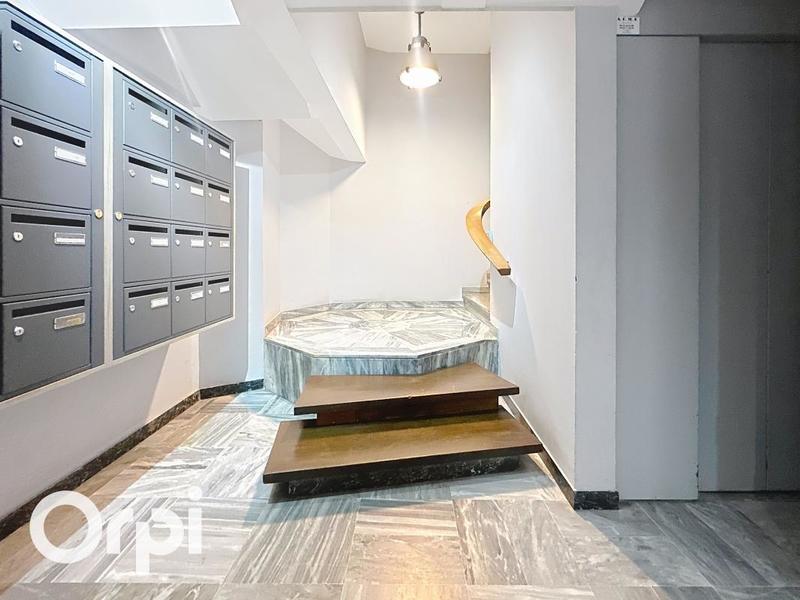 Studio - 38 m² - 1 pièce