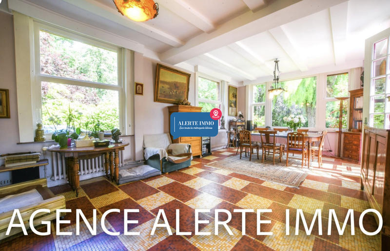 Villa - 273 m² - 7 pièces