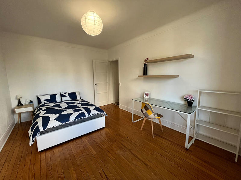 Appartement - 120 m² - 5 pièces