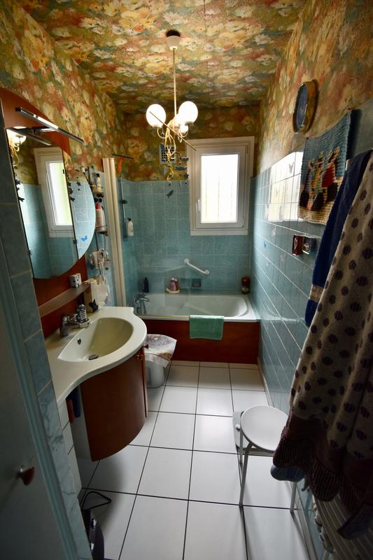 Maison traditionnelle - 149 m² - 6 pièces