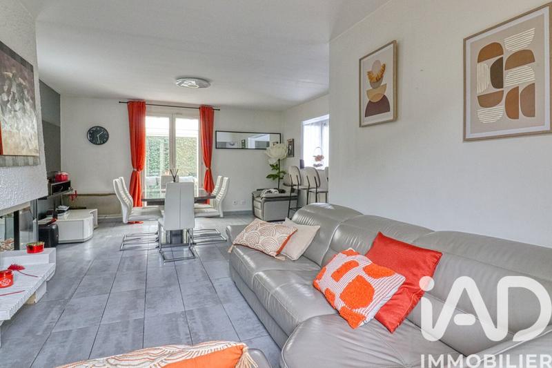 Maison - 104 m² - 6 pièces