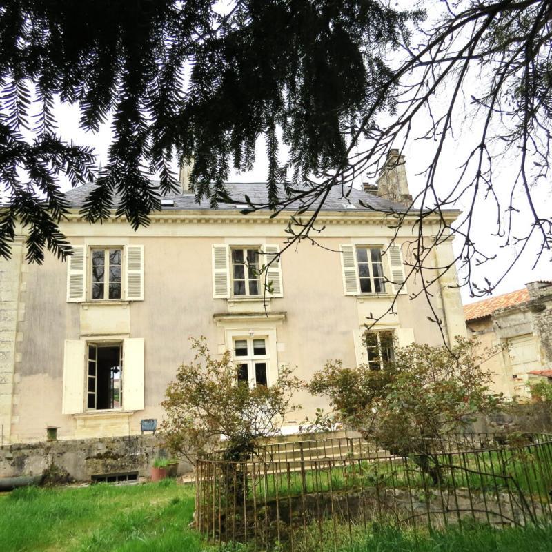 Propriété - 380 m² - 14 pièces