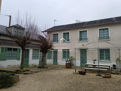 Maison ancienne - 560 m² - 30 pièces