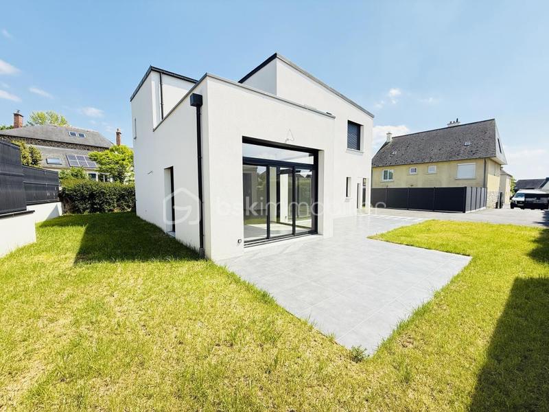 Maison - 162 m² - 6 pièces