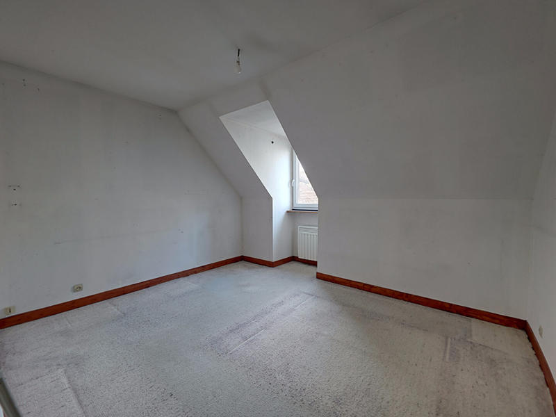 Maison - 83 m² - 6 pièces