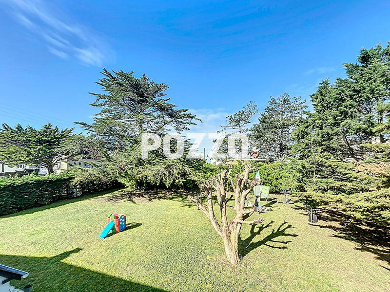 Maison - 244 m² - 7 pièces