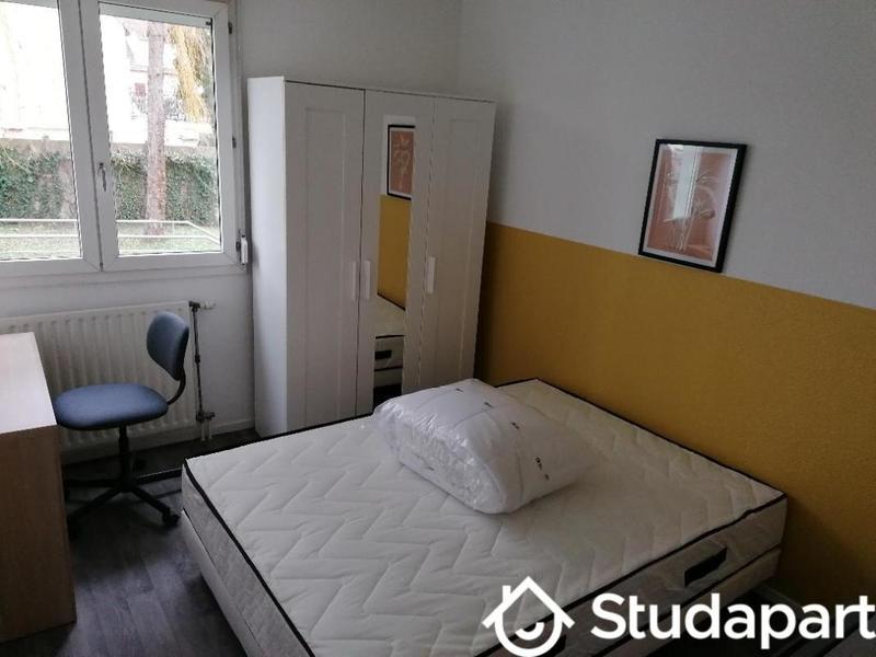 Chambre - 15 m² - 1 pièce