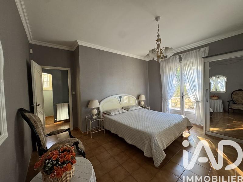 Maison - 197 m² - 7 pièces