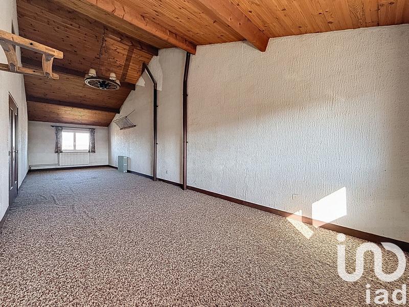 Maison - 180 m² - 8 pièces