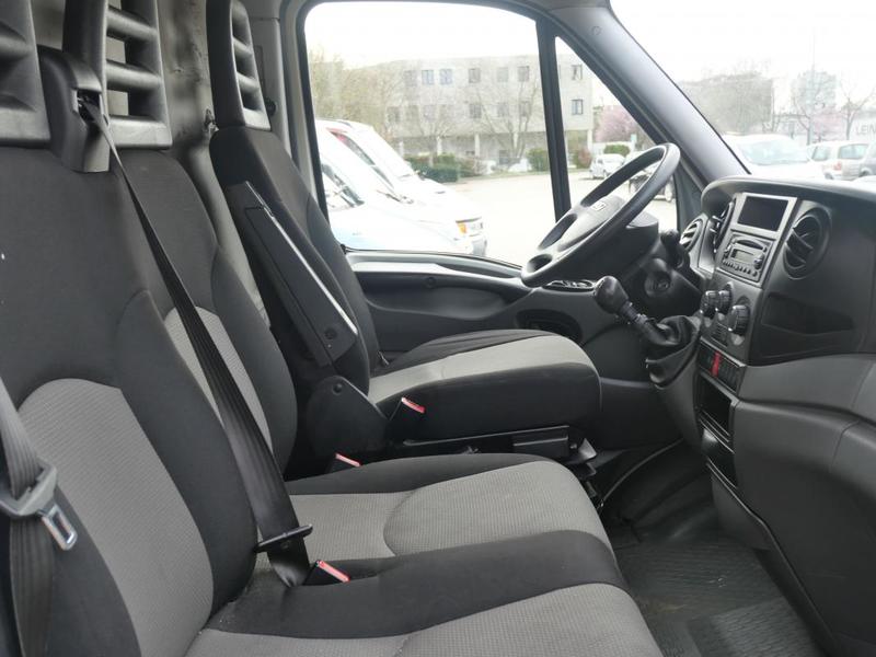 Iveco 35c13 Daily 2.3 127 Ch 8 Cv