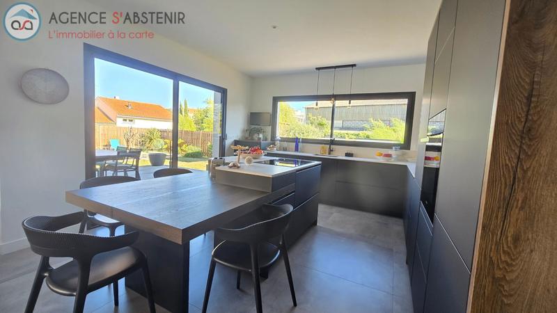 Maison - 159 m² - 5 pièces