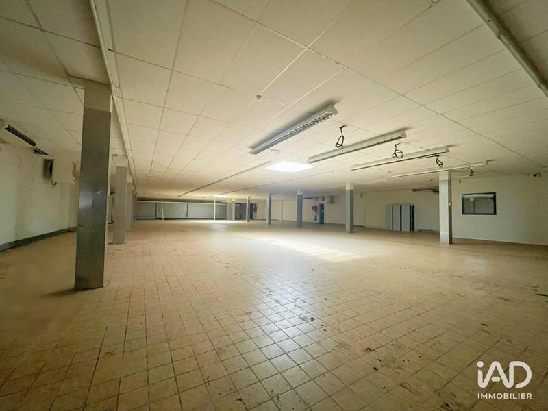 Local commercial - 950 m²