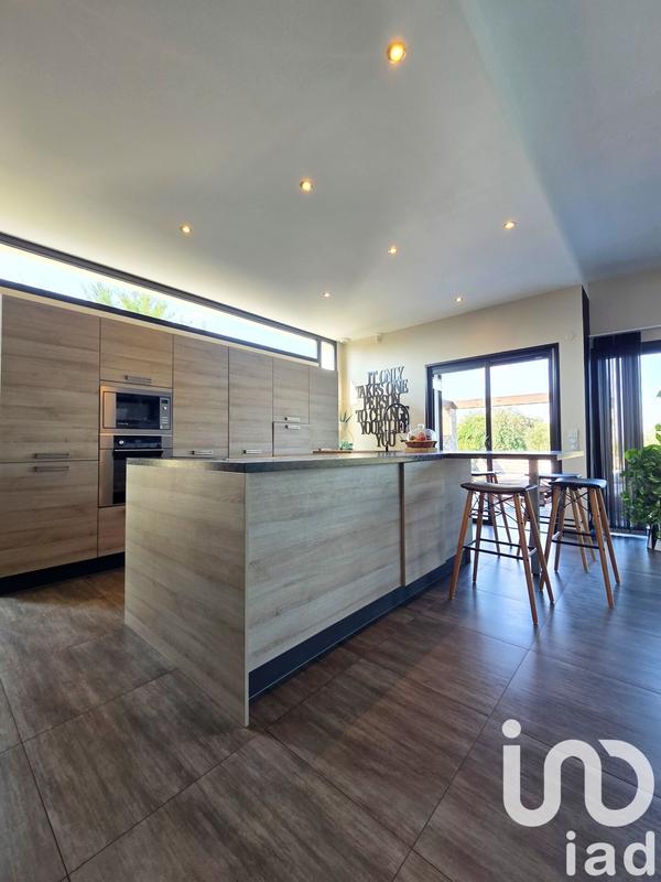 Maison de maîtres - 211 m² - 4 pièces