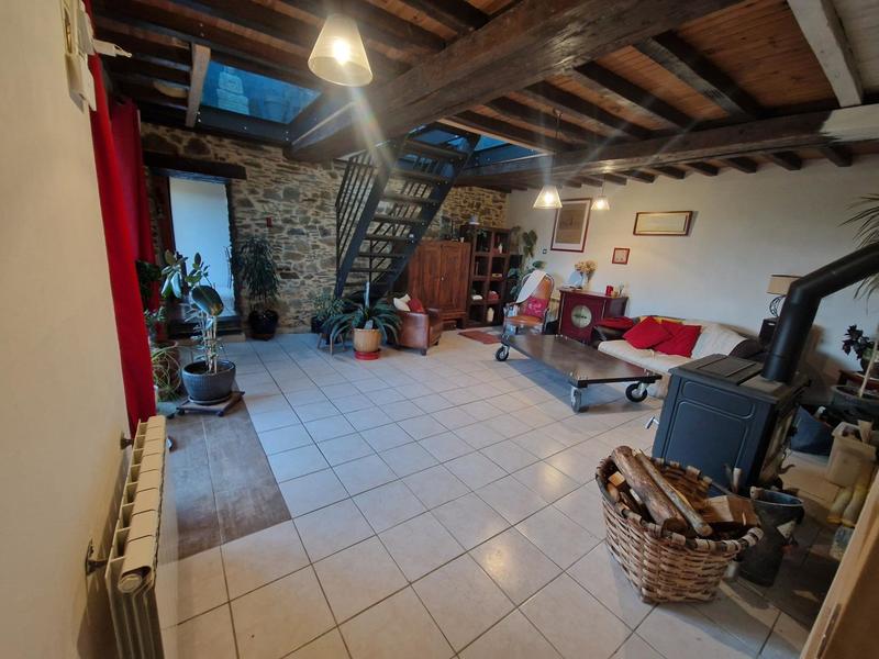 Maison - 140 m² - 7 pièces