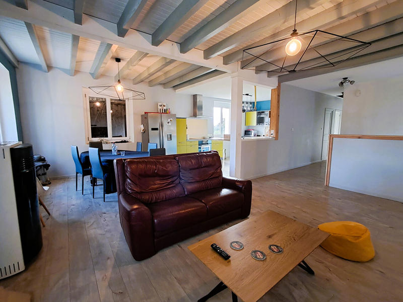 Maison - 93 m² - 5 pièces