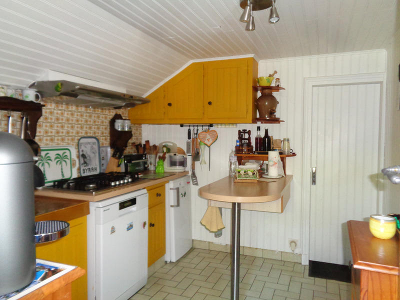 Maison - 220 m² - 11 pièces