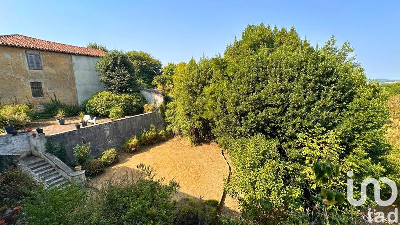 Maison - 394 m² - 14 pièces