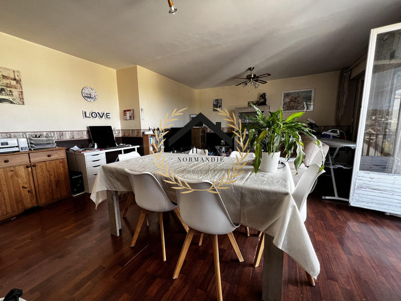 Appartement - 105 m² - 5 pièces