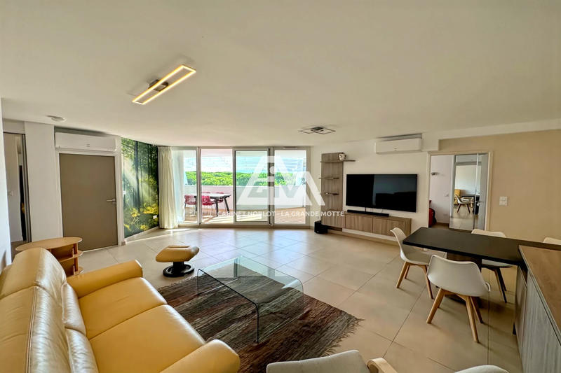 Appartement - 100 m² - 4 pièces