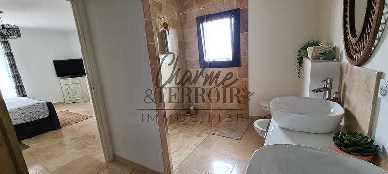 Mas - 192 m² - 7 pièces