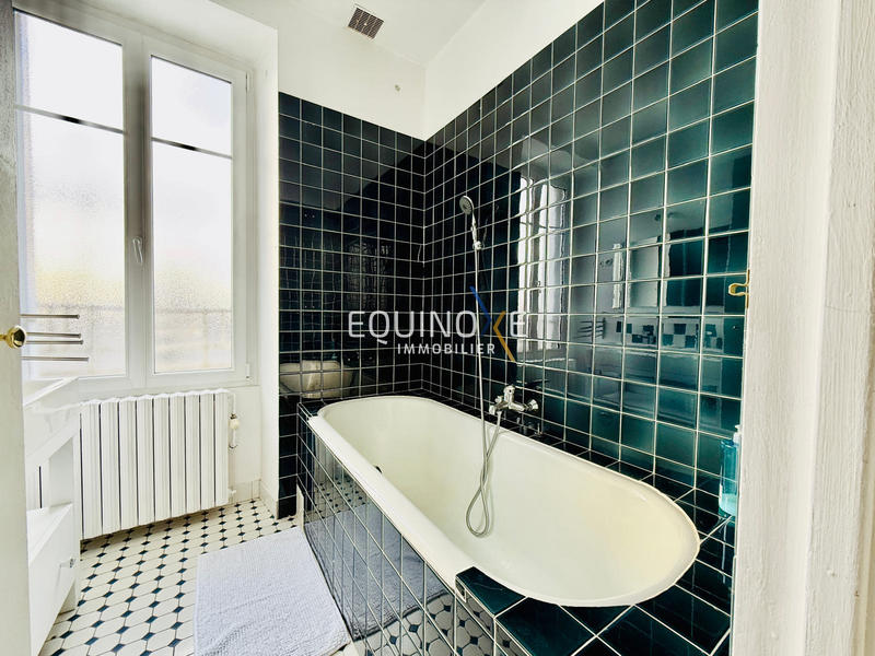 Maison - 161 m² - 7 pièces