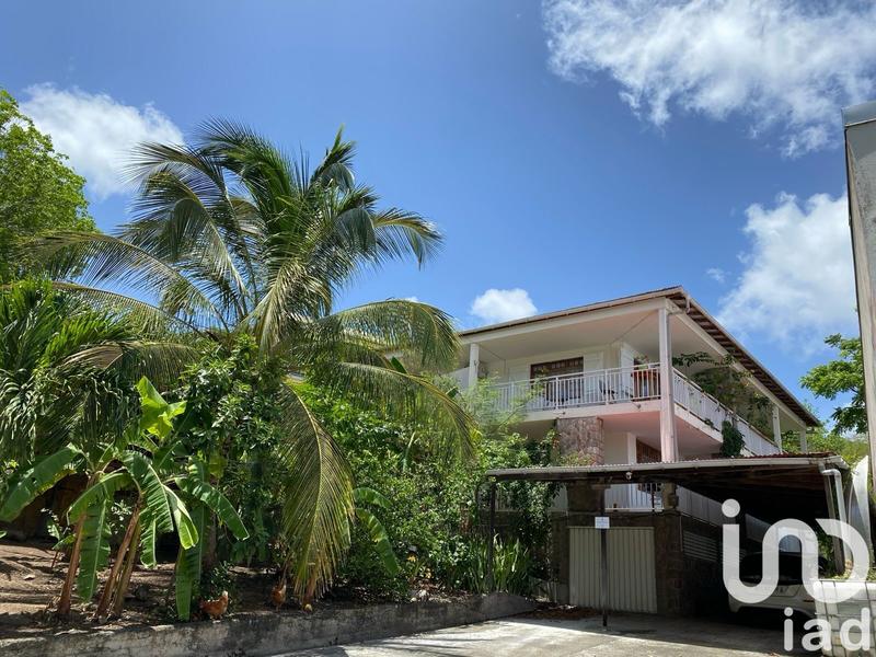 Maison - 247 m² - 10 pièces