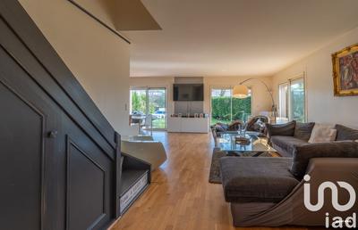 Maison de maîtres - 220 m² - 5 pièces