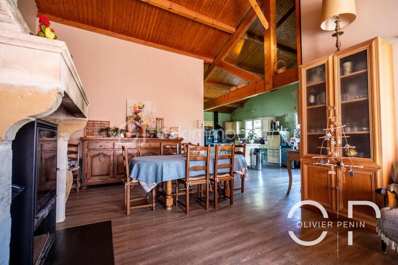 Propriété - 162 m² - 6 pièces