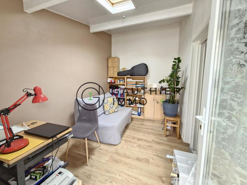 Maison - 75 m² - 5 pièces