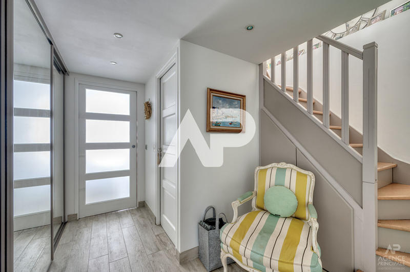 Maison - 170 m² - 6 pièces