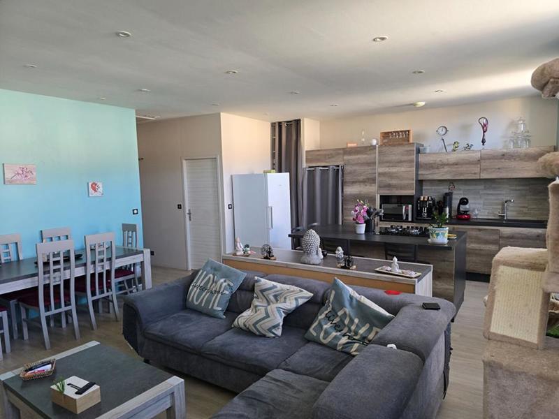 Appartement - 79 m² - 3 pièces