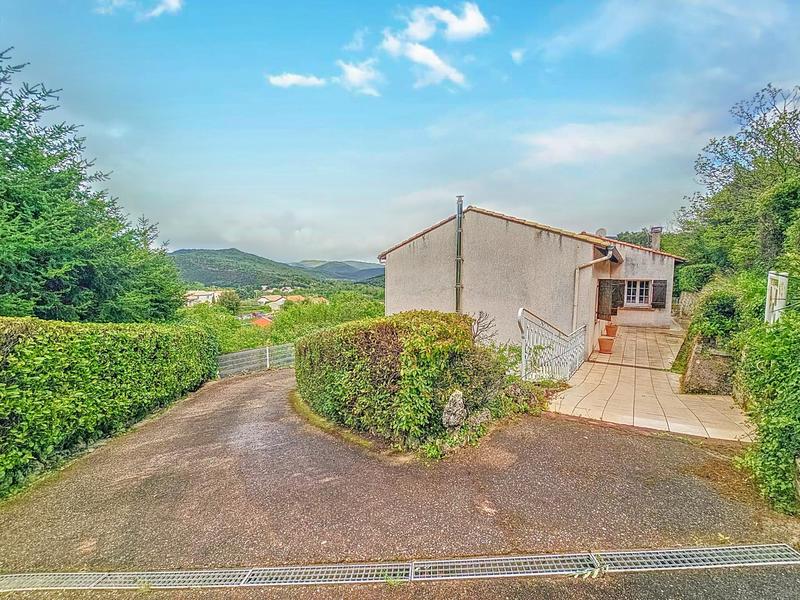 Maison - 179 m² - 6 pièces