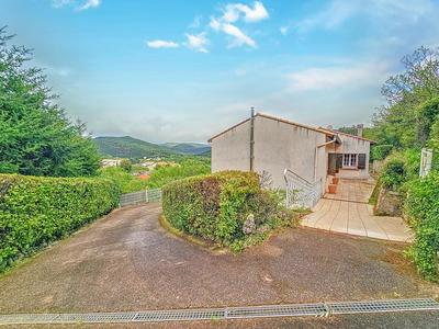 Maison - 179 m² - 6 pièces