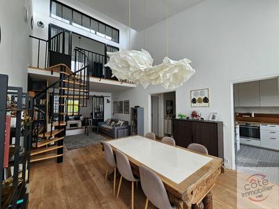 Appartement - 135 m² - 5 pièces