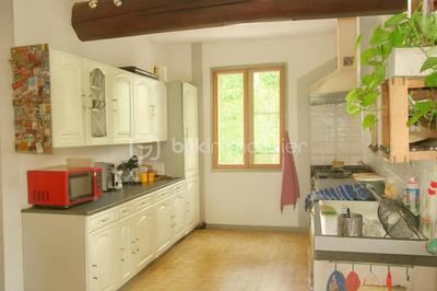 Maison - 224 m² - 7 pièces