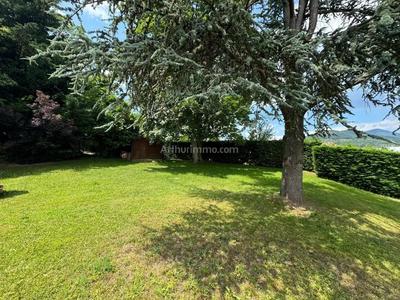 Maison - 234 m² - 8 pièces