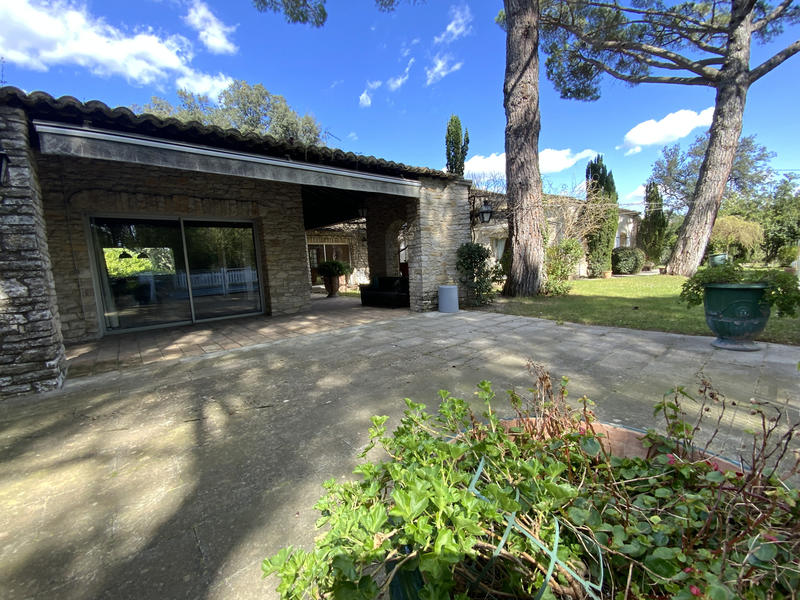 Maison - 400 m² - 10 pièces