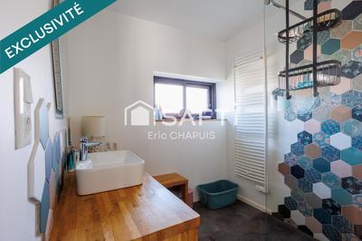 Maison - 140 m² - 6 pièces