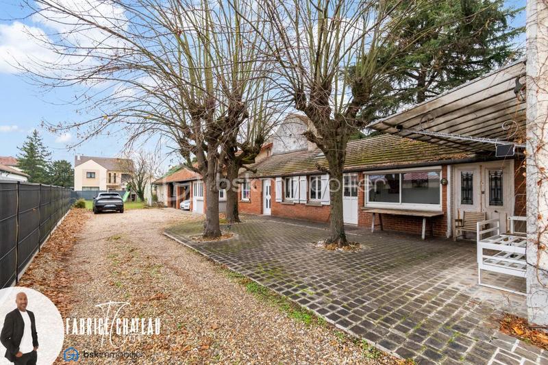 Maison - 200 m² - 8 pièces