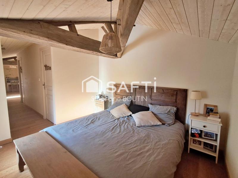 Maison - 265 m² - 8 pièces